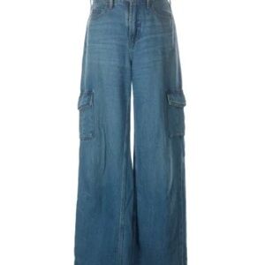 Old Navy Extra High Rise Sky-Hi Wide Leg Cargo Jeans